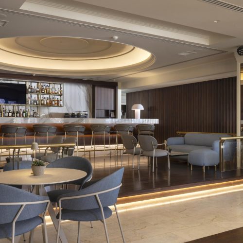 030_2M6A0592 lobby bar (Copy)